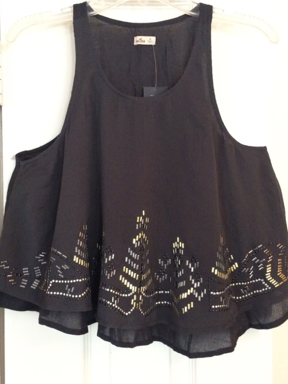 Hollister Gray Crop Tank Top Gold Beading Geometric Design Flowy XSmall NWT NEW